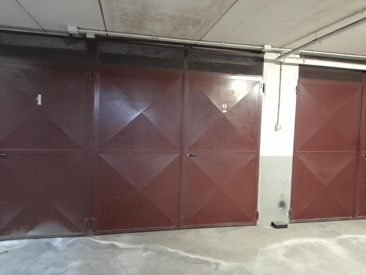 Appartamento Centrale Con Garage Asti Bagian luar foto