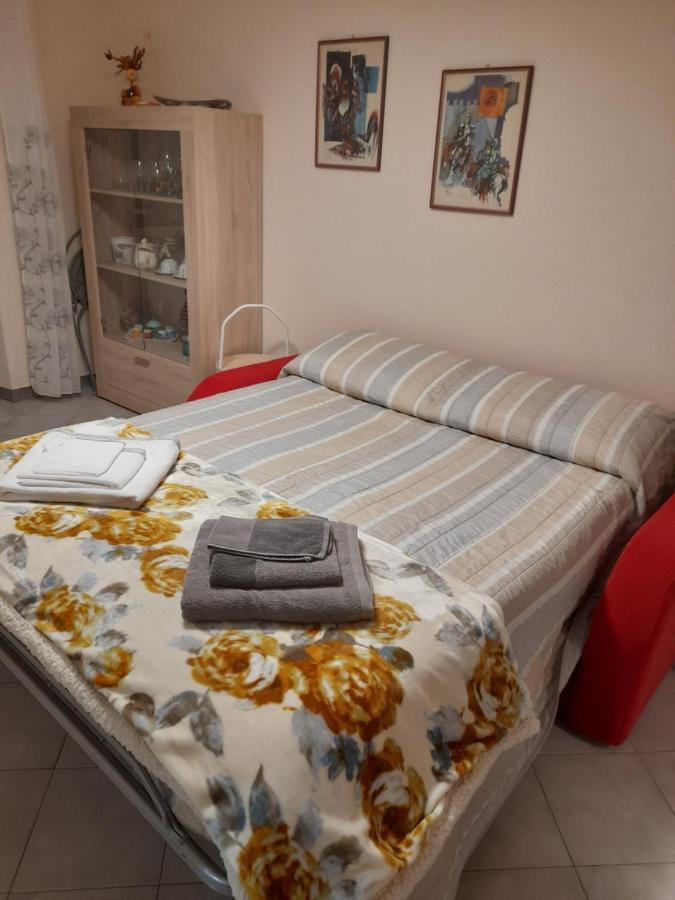 Appartamento Centrale Con Garage Asti Bagian luar foto