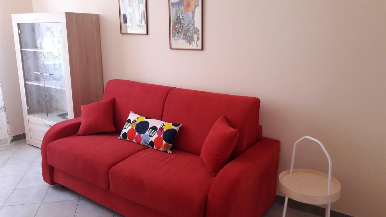 Appartamento Centrale Con Garage Asti Bagian luar foto